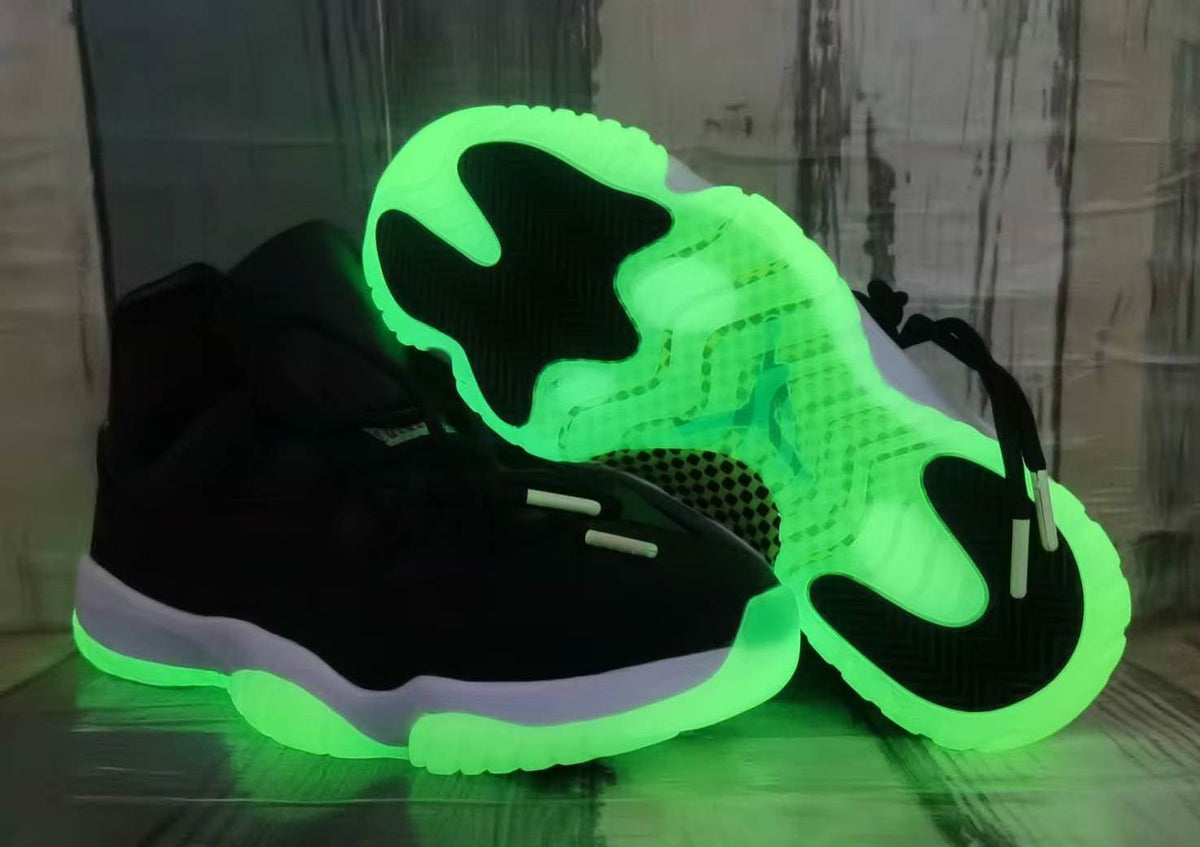 Air Jordan 11 Retro 'Halloween' Black/Barely Volt Glow-In-The-Dark - product view 2