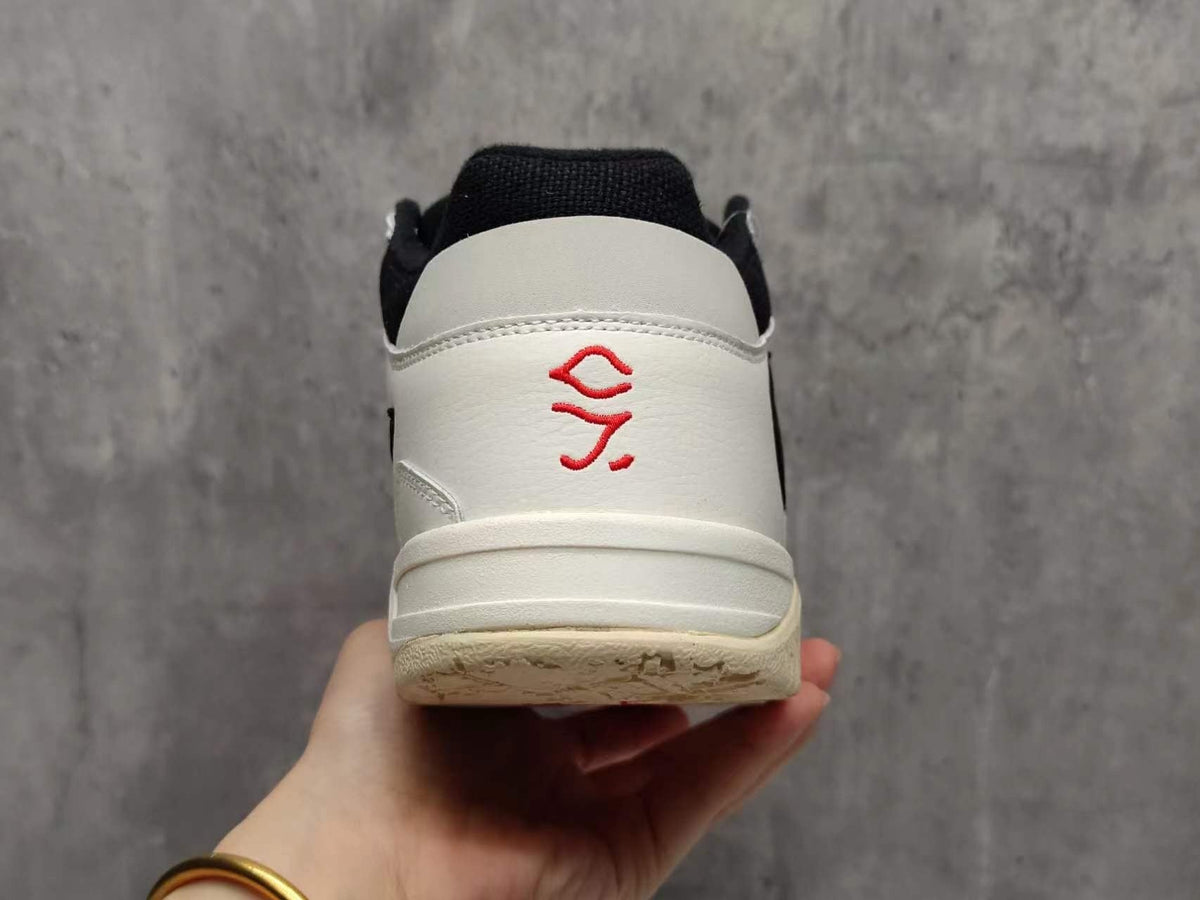 Air Jordan 1 Retro High OG × Travis Scott – White/Green/Black - product view 3