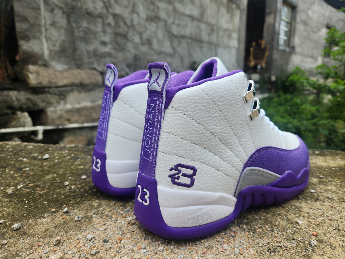 Air Jordan 12 Retro 'White Purple' - product view 2