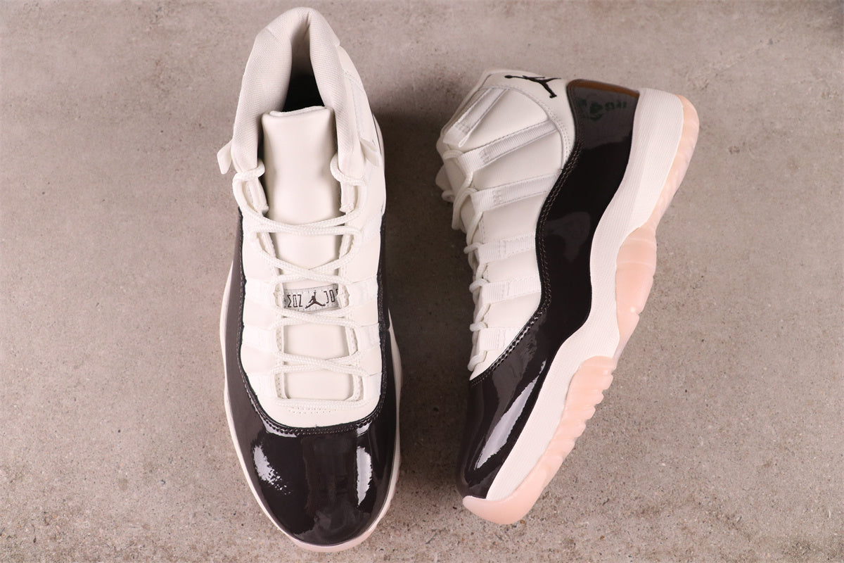 Air Jordan 11 Retro WMNS 'Neapolitan' - product view 2