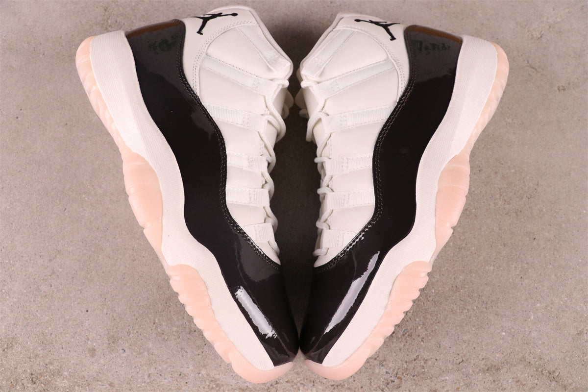 Air Jordan 11 Retro WMNS 'Neapolitan' - product view 1