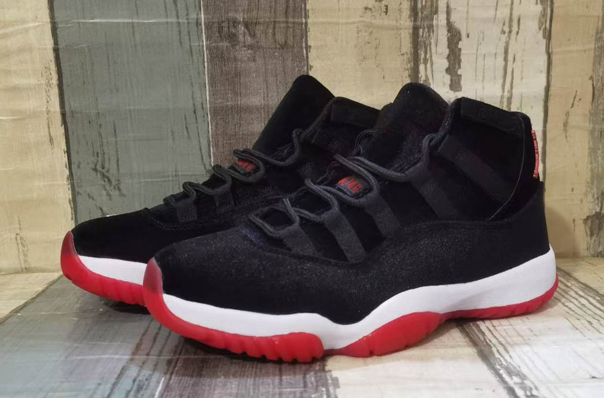Air Jordan 11 Retro – "72-10" Black/Red Velvet - product view 3