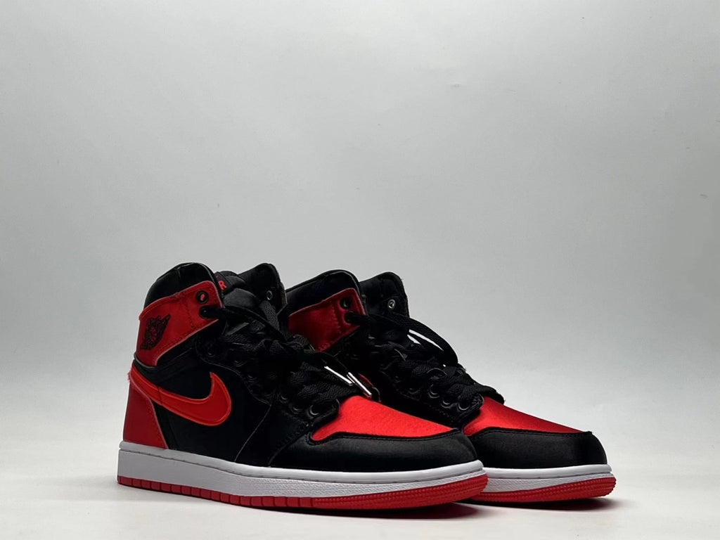 Air Jordan 1 High OG 'Banned' Satin (Full-Grain & - product view 2
