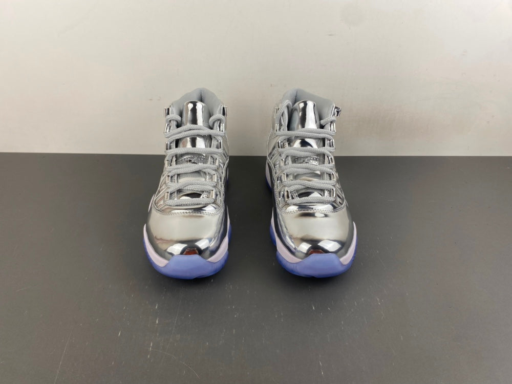Air Jordan 11 Retro 'Silver Patent' - product view 2