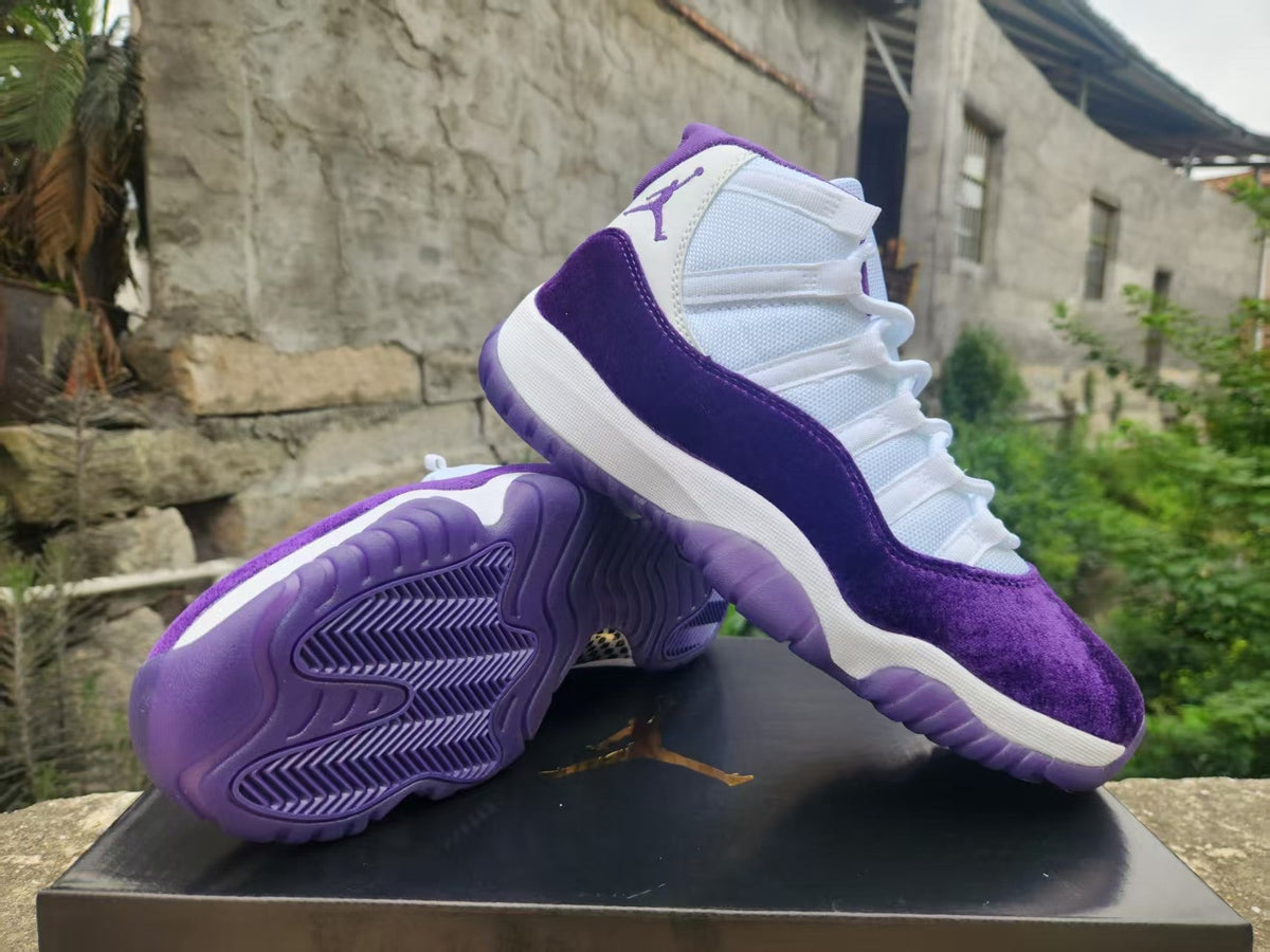 Air Jordan 11 Retro 'White Velvet Purple' - product view 2