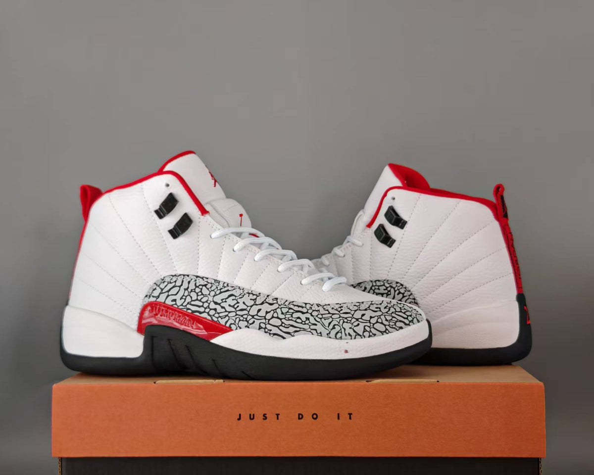 Air Jordan 12 Retro 'Cherry' - product view 2