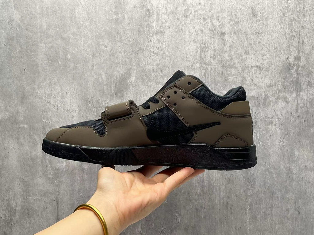 Air Jordan 1 Retro High OG × Travis Scott – Black/Brown - product view 2