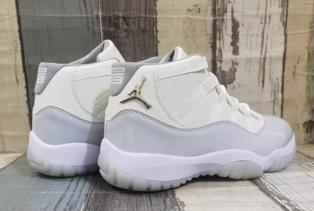 Air Jordan 11 Low 'Cement Grey' - product view 3