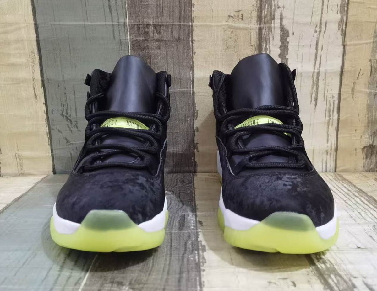 Air Jordan 11 Retro 'Halloween' Black/Barely Volt Glow-In-The-Dark - product view 3