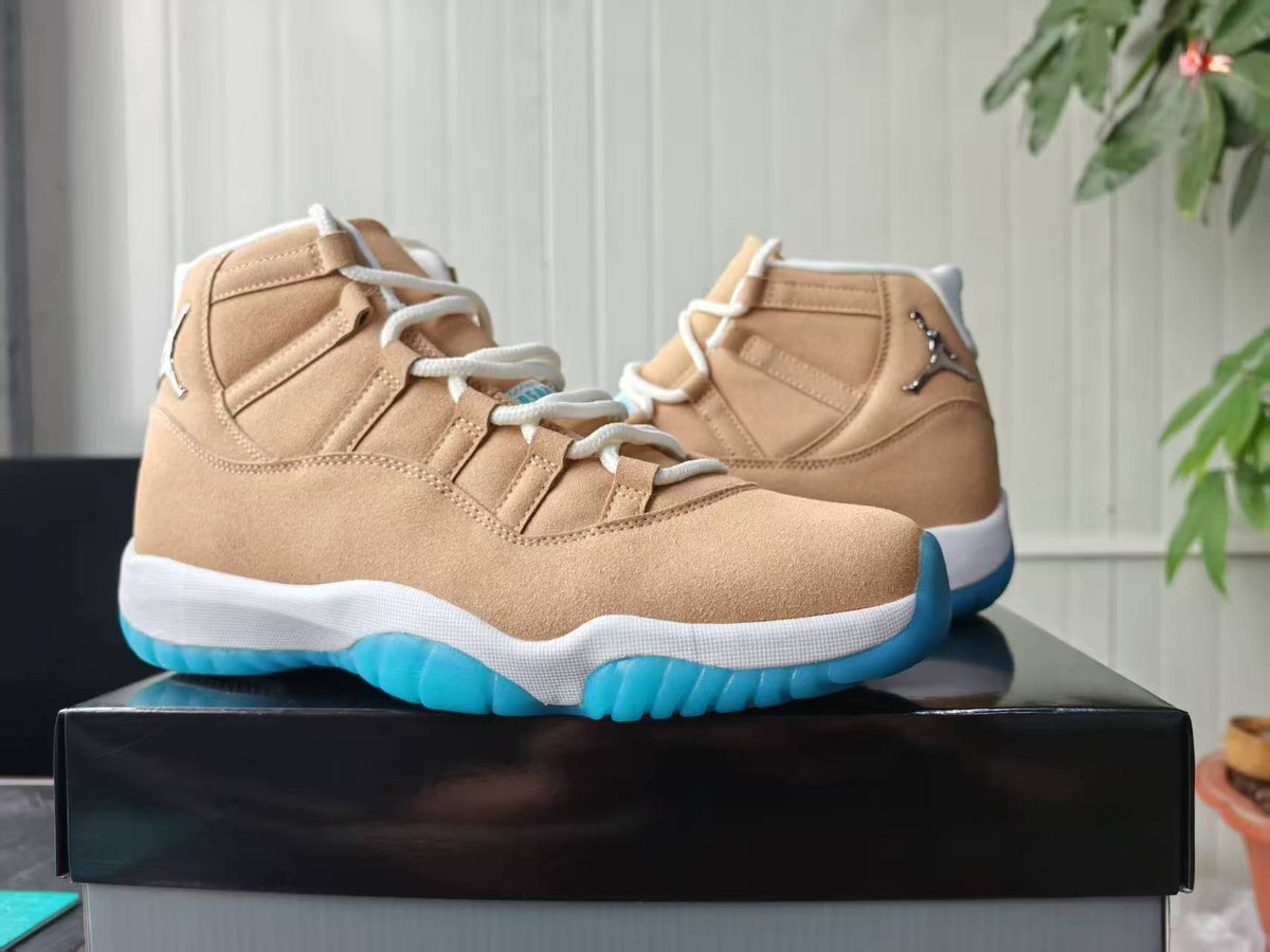 Air Jordan 11 Retro 'H-Town' - product view 4