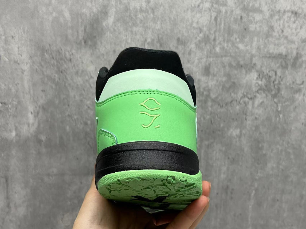 Air Jordan 1 Retro High OG × Travis Scott – Olive/All Green ("Cactus - product view 2