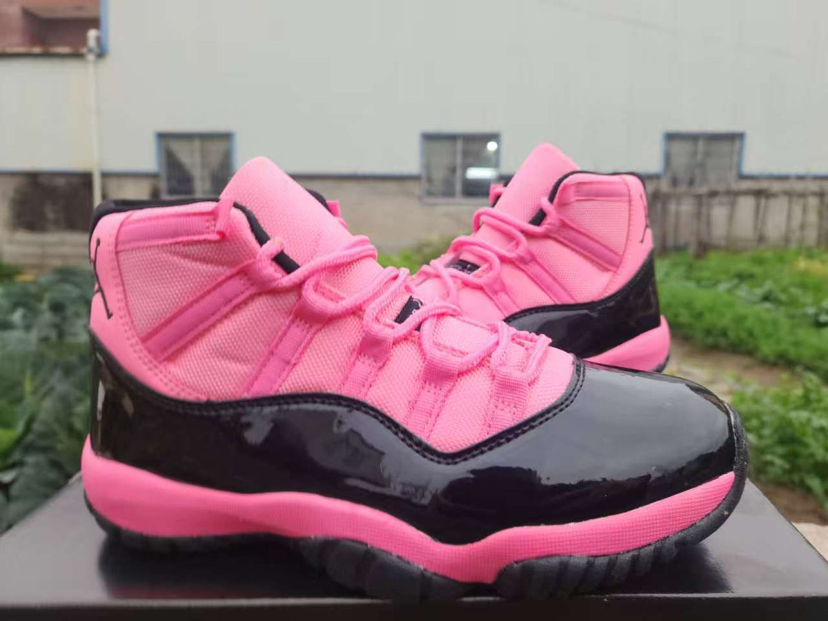 Air Jordan 11 Retro 'Pink/Black' Sneaker - product view 4